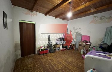 B° MOSCONI – PROPIEDAD A REFACCIONAR – CALLE A. AGUADO