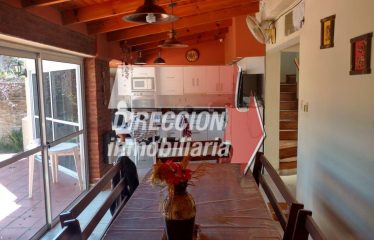 Bª PIZZURNO CASA CON PILETA CALEFACCIONADA – CORTAZAR