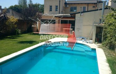 Bª PIZZURNO CASA CON PILETA CALEFACCIONADA – CORTAZAR