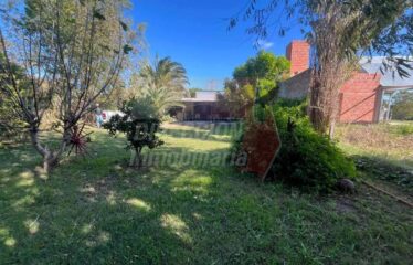 SUSANA – CASA CON AMPLIO TERRENO