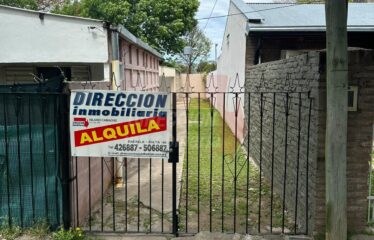 AV. A. DEL VALLE 2044 – Bª VILLA DEL PARQUE – CASA INT.